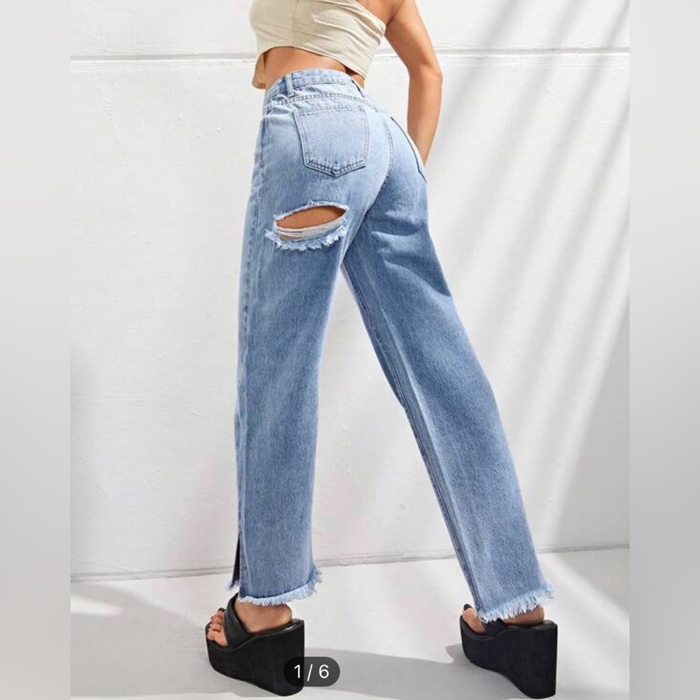 NWT butt rip split hem jeans